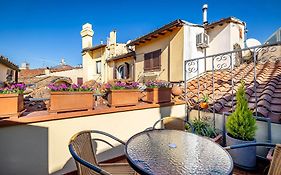 Yid Penthouse In Santa Croce